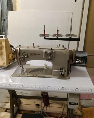 Macchina da cucire industriale