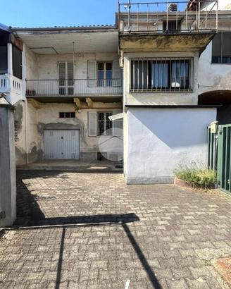 CASA SEMINDIPENDENTE A CASCINETTE D'IVREA