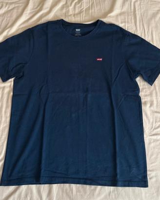 T-shirt Levi's Blu Scuro con Mini Logo Red Tab.