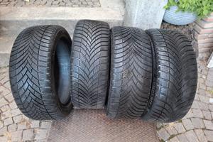 Set gomme invernali 22545 R17