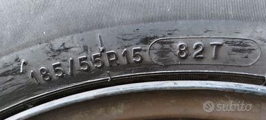 LANCIA Y - 4 gomme termiche montate su cerchio