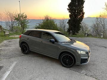 Audi Q2 quattro, full optional