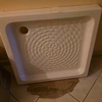 Piatto doccia 70 x 70 bianco ceramica