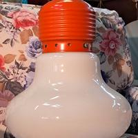 Lampada a sospensione a forma di lampadina