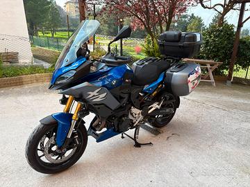 BMW F 900 XR Sport