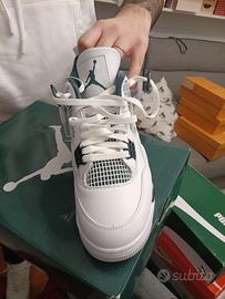 Air Jordan 4 Retro Sneaker