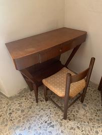 Tavolino con sedia legno scrivania vintage 95x80