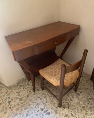 Tavolino con sedia legno scrivania vintage 95x80