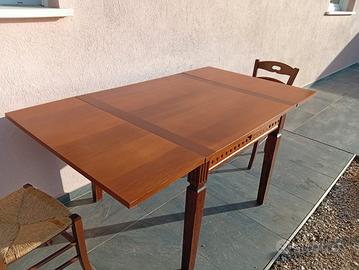 tavolo allungabile con 4 sedie in legno 