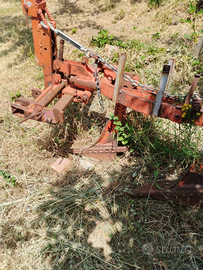 Aratro bivomere biagioli spostabile attacco 3 punt