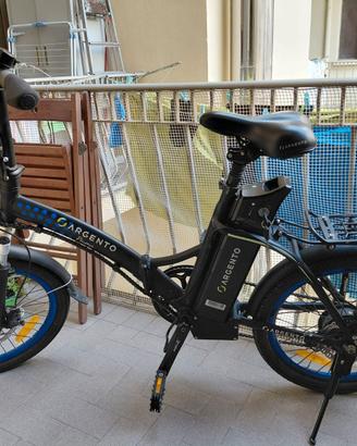 Bici elettrica Argento Piuma città pieghevole