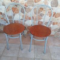 Sedie e tavolo da Ping pong
