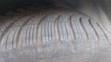 Toyo Observe S944 215/60 R17 100v