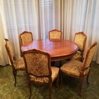 Tavolo rotondo in noce con 6 sedie e prolunga