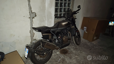 Husqvarna svartpilen 701 style + Akrapovic