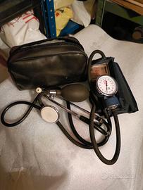 Sfigmomanometro professionale 