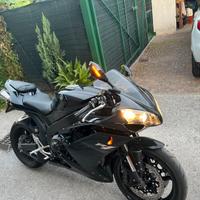 Yamaha YZF R1