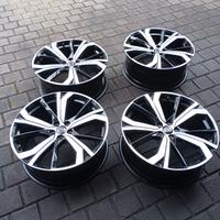 cerchi in lega-gomme usate