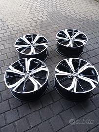 cerchi in lega-gomme usate