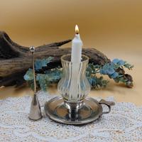 Bugia in metallo con lume in vetro e spegnitoio