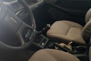 Suzuki Vitara 3 Porte - Pronto per l'Avventura! 