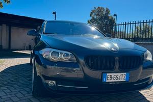 BMW 523i