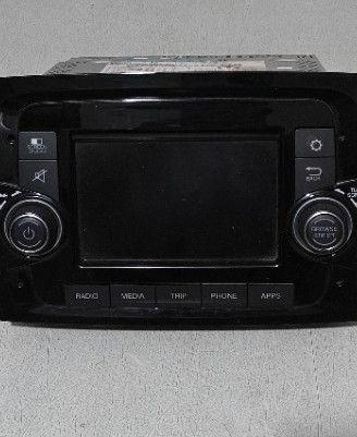 Autoradio Uconnect 5” Fiat Doblò + mascherina