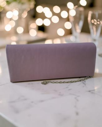 Pochette lilla nuova con cartellino 