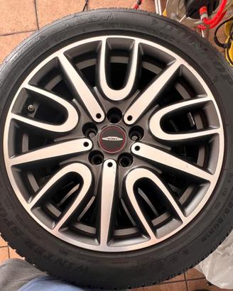Gomme auto