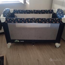 lettino da campeggio pieghevole con rotaie 