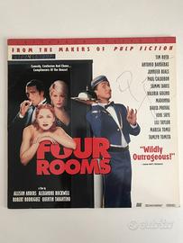 Quentin Tarantino Four Rooms LaserDisc autografo