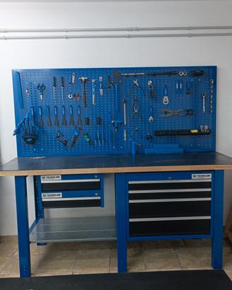 attrezzatura per officina 
