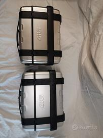 Valigie/ Borse bauletto moto Givi
