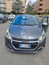 Peugeot 208 - 2016