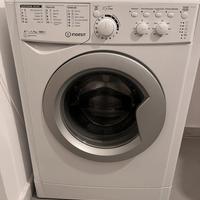 Lavatrice Indesit 9 kg – 1000 giri