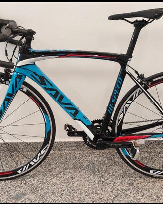 Bici da corsa in carbonio