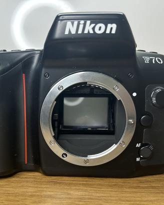 Nikon F70 Reflex Analogica 35mm Autofocus Corpo Ma