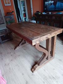 Tavolo artigianato indiano etnico