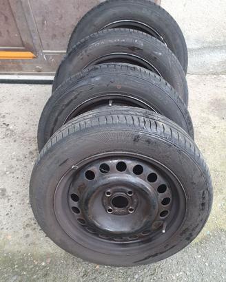 gomme nexen 185/60 15 88h