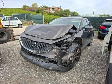 Mazda CX-30 2.0 Hybrid 122cv 2020 incidentata