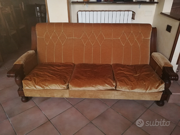 Divano tre posti antiquariato anni '60 '70