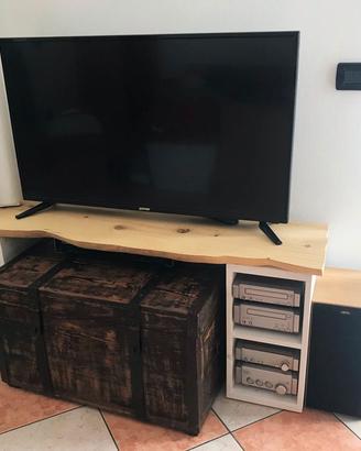 Mobile porta tv, vino con mensole