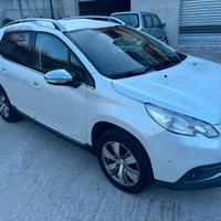 Peugeot 2008 BlueHDi 120 S&S Allure