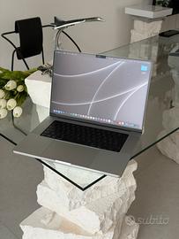 Macbook Pro M1 Max 32core 32gb ram 1tb pari nuovo