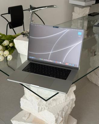 Macbook Pro M1 Max 32core 32gb ram 1tb pari nuovo