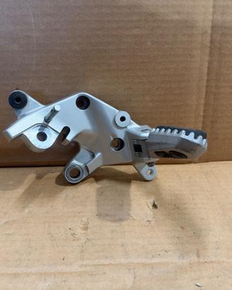 Supporto Pedana Sinistra Ducati Multistrada 950 - 