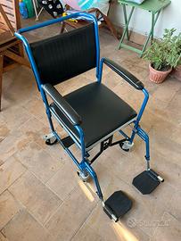 Carrozzina sedia a rotelle