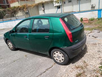 Fiat Punto 1200 benzina per commercianti e privati