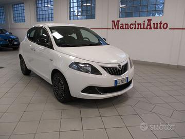 Lancia Ypsilon 1.0 FIREFLY(70cv) HYBRID SILVER-E6D