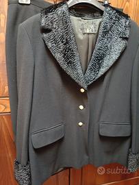 Tailleur nero pura lana Elena Mirò